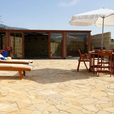 Casa En De Uva Con Piscina Privada, Cubierta Y Climatizada *