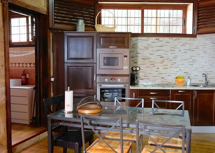 Casa En De Uva Con Piscina Privada, Cubierta Y Climatizada Feriehus *