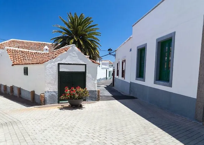 Casa En De Uva Con Piscina Privada, Cubierta Y Climatizada Feriehus La Degollada