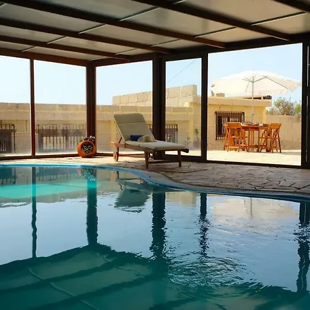 Vakantiehuis Casa En De Uva Con Piscina Privada, Cubierta Y Climatizada La Degollada