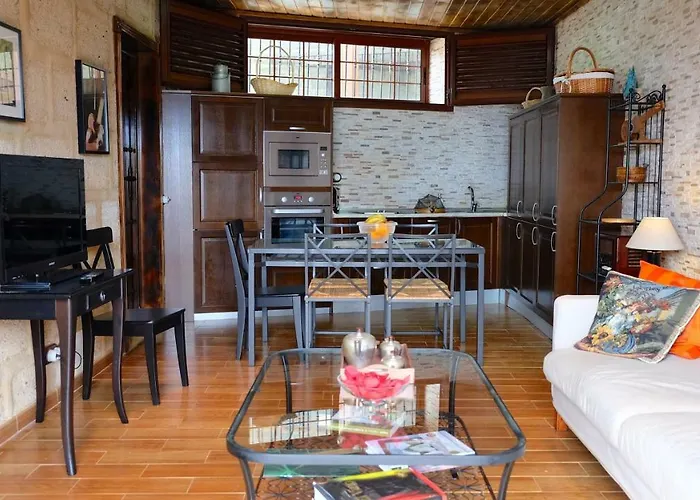 Casa En De Uva Con Piscina Privada, Cubierta Y Climatizada * La Degollada